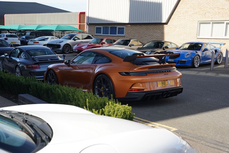 Porsche Owners Club GB visit Hilton & Moss