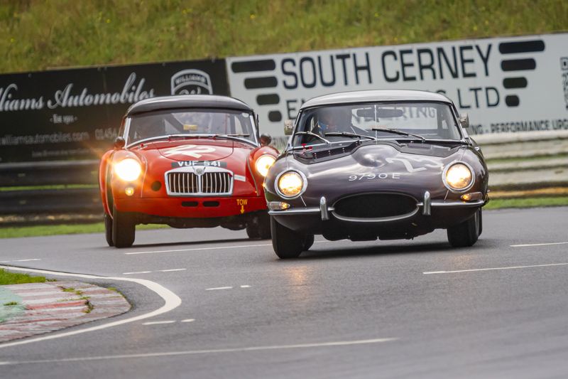 A first place finish for Hilton & Moss at Castle Combe!