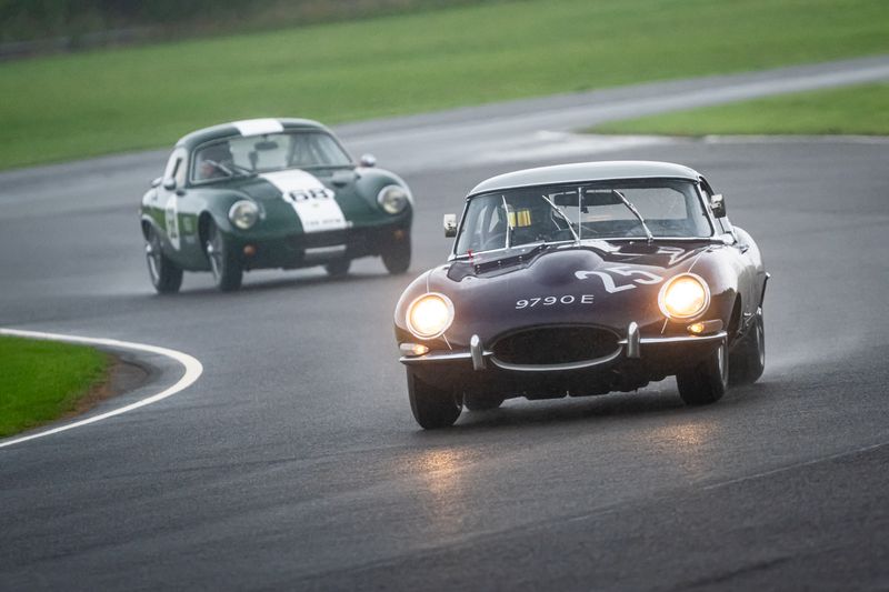 A first place finish for Hilton & Moss at Castle Combe!