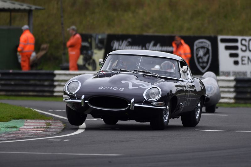 A first place finish for Hilton & Moss at Castle Combe!