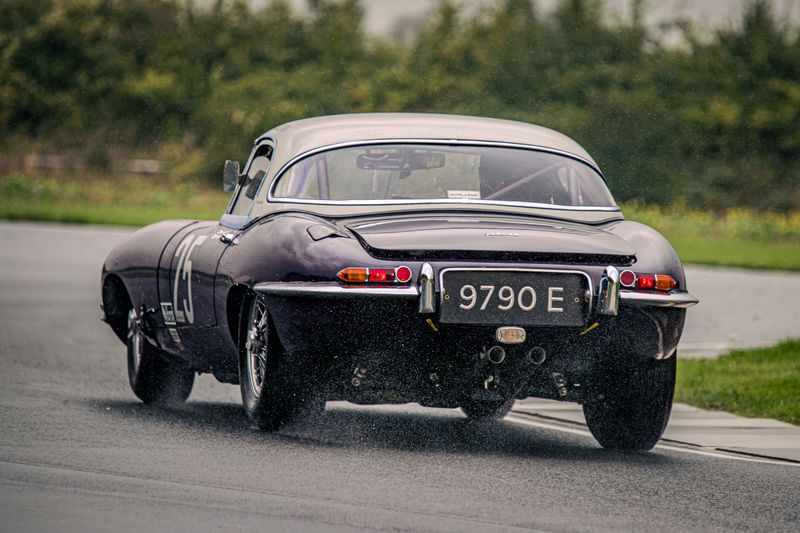 A first place finish for Hilton & Moss at Castle Combe!