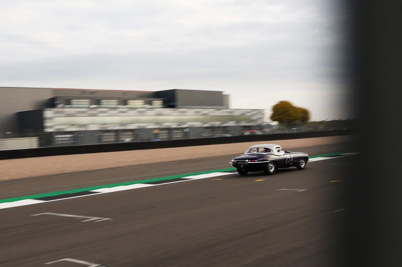 Hilton & Moss wrap up the race season at Silverstone