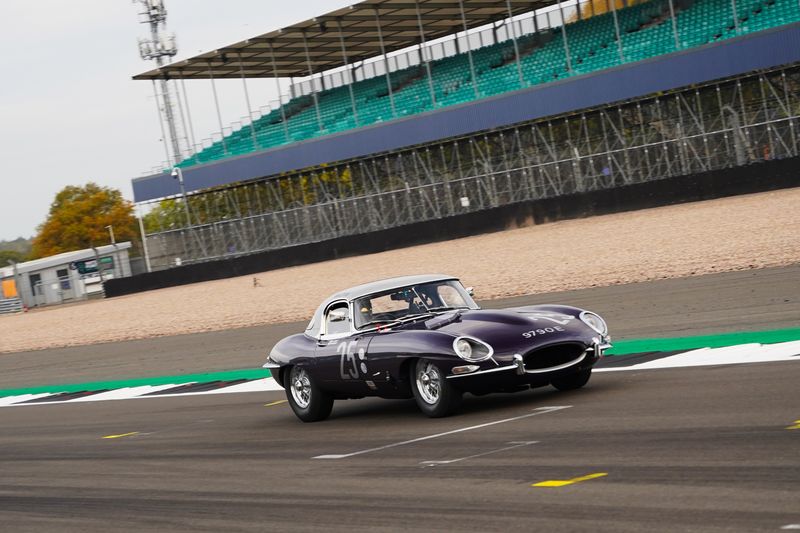 Hilton & Moss wrap up the race season at Silverstone