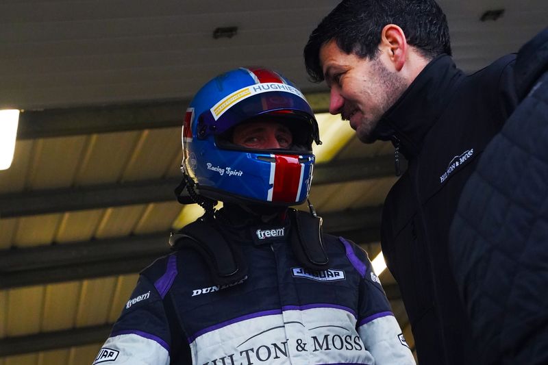 Hilton & Moss wrap up the race season at Silverstone