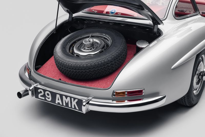 INTRODUCING THE RESTORED 1956 MERCEDES-BENZ W198 300SL GULLWING