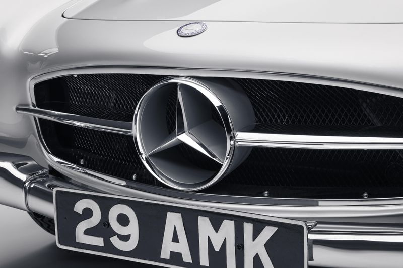 INTRODUCING THE RESTORED 1956 MERCEDES-BENZ W198 300SL GULLWING