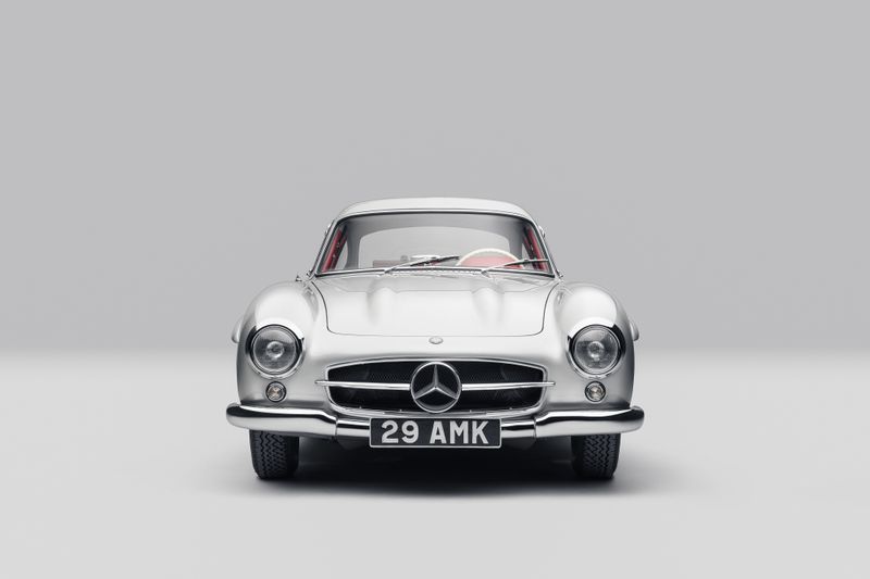 INTRODUCING THE RESTORED 1956 MERCEDES-BENZ W198 300SL GULLWING