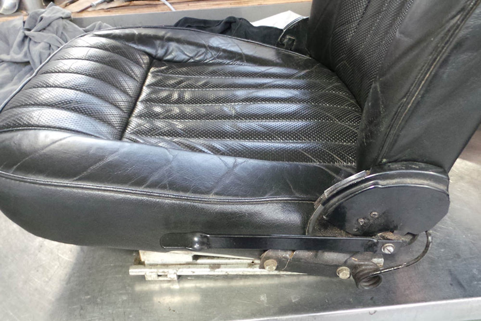 JAGUAR E-TYPE 4.2 ROADSTER Restoration