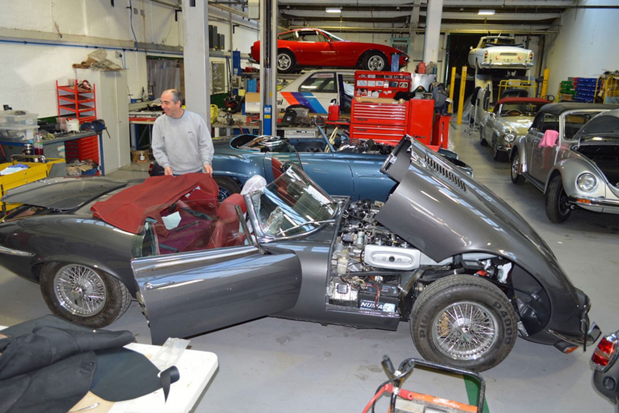 JAGUAR E-TYPE SERIES 3 V12 Restoration
