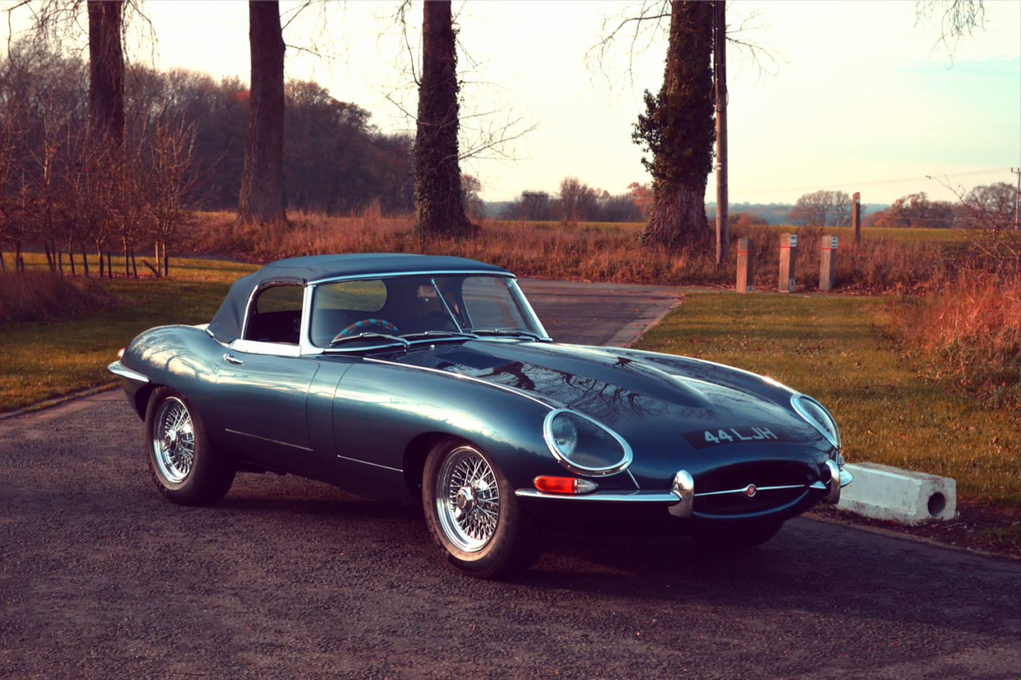 JAGUAR E-TYPE SERIES 1 ROADSTER Restoration