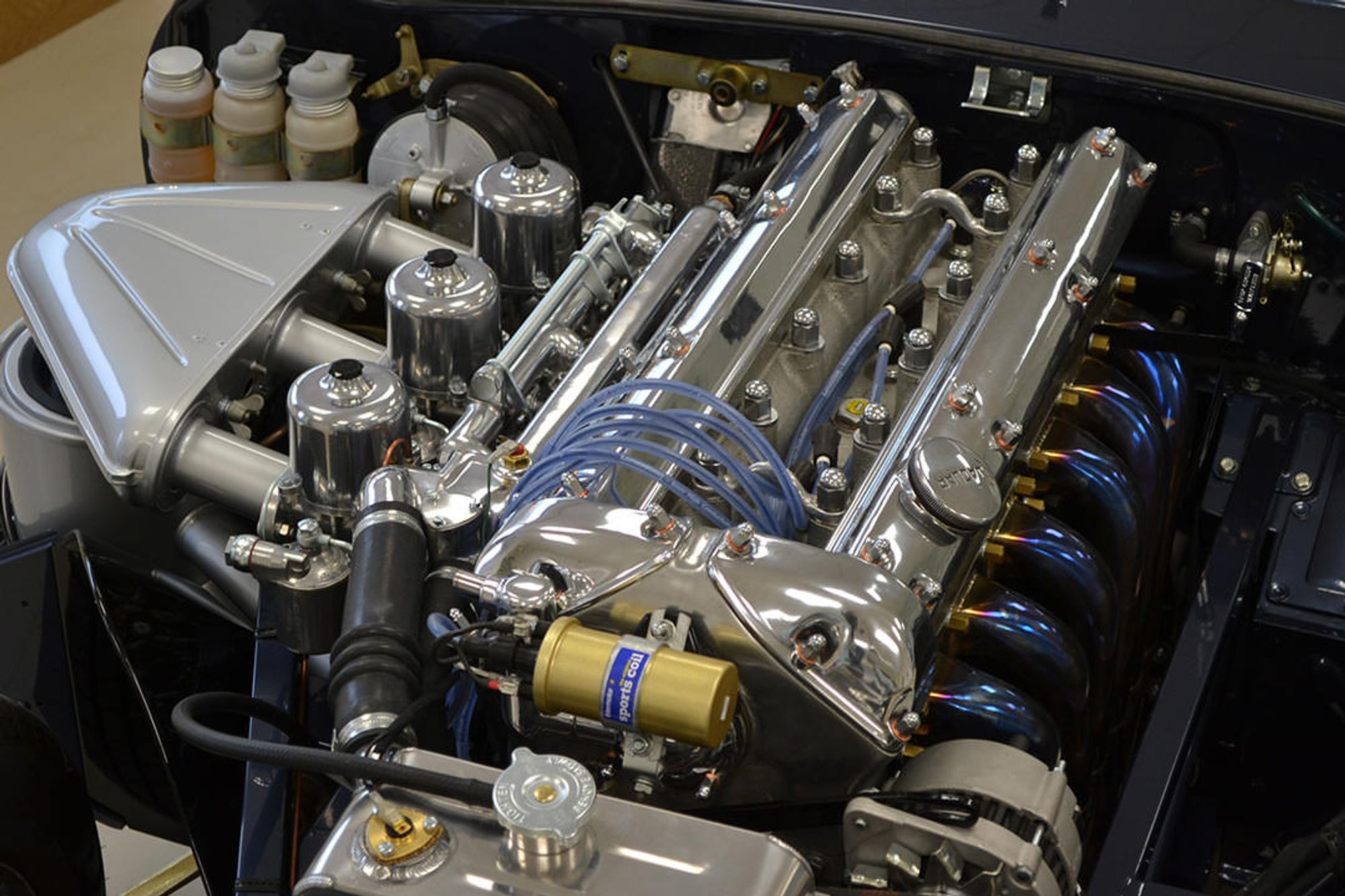 JAGUAR E-TYPE SERIES 1 ROADSTER Restoration