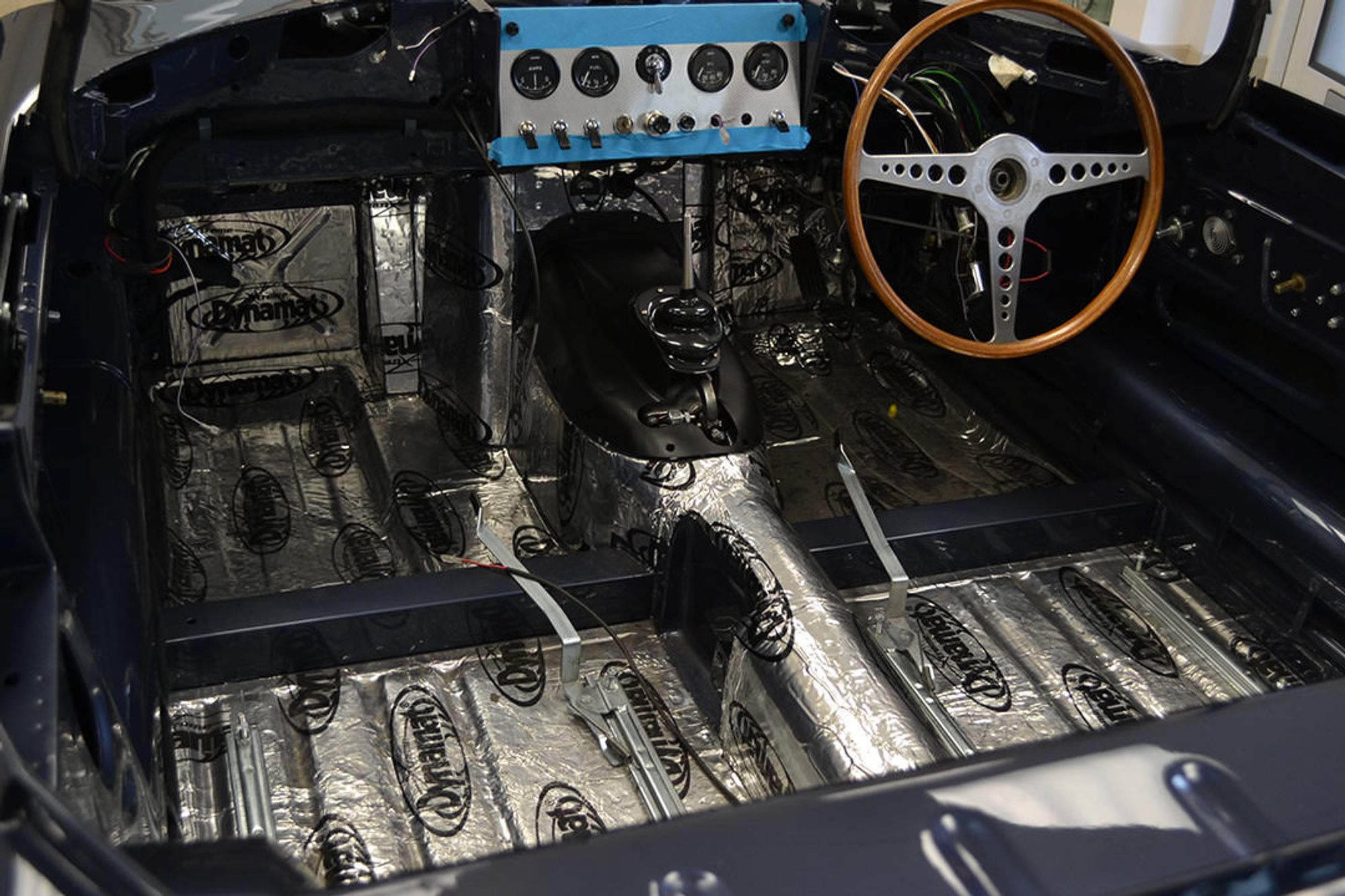 JAGUAR E-TYPE SERIES 1 ROADSTER Restoration