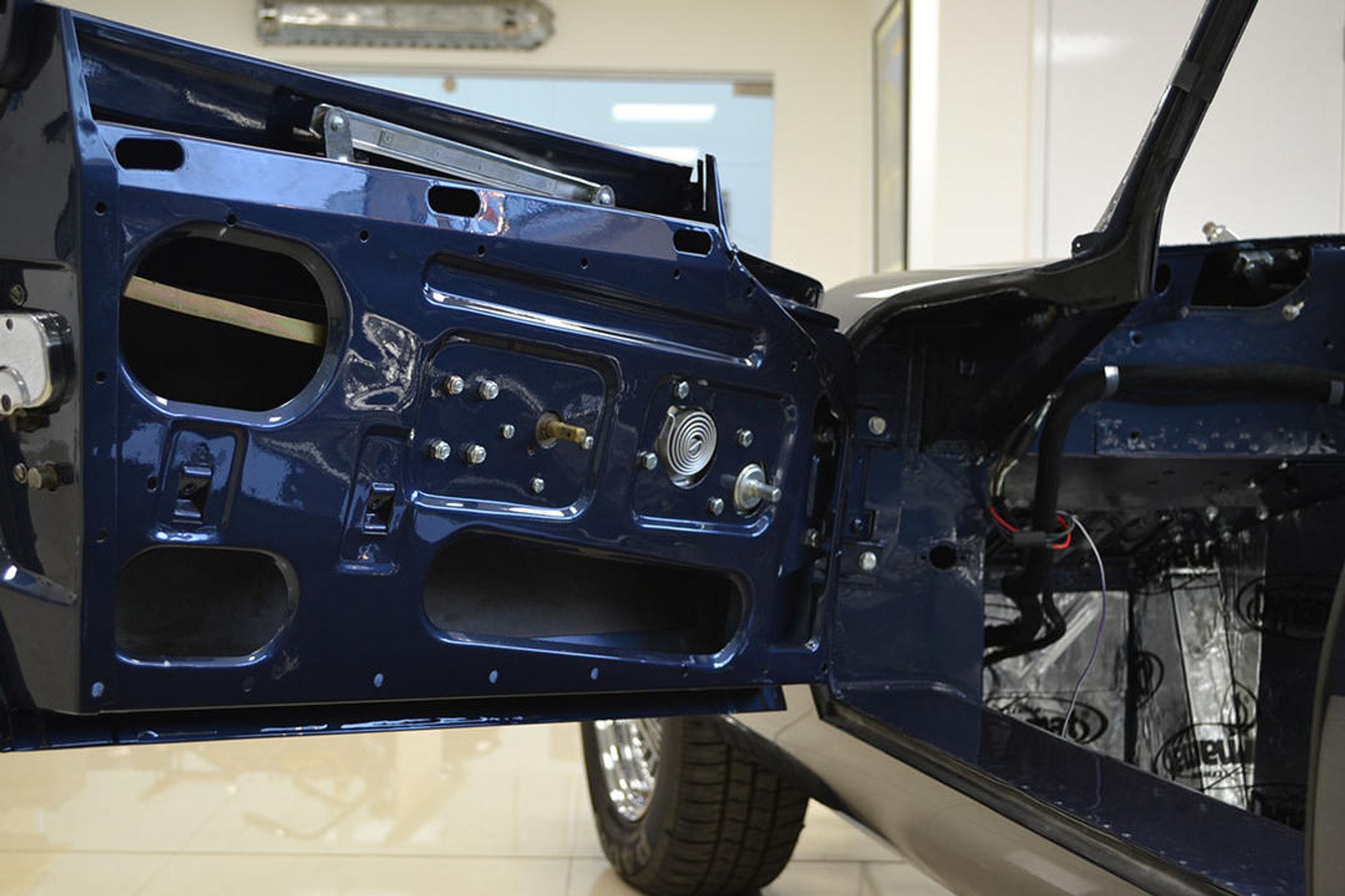 JAGUAR E-TYPE SERIES 1 ROADSTER Restoration