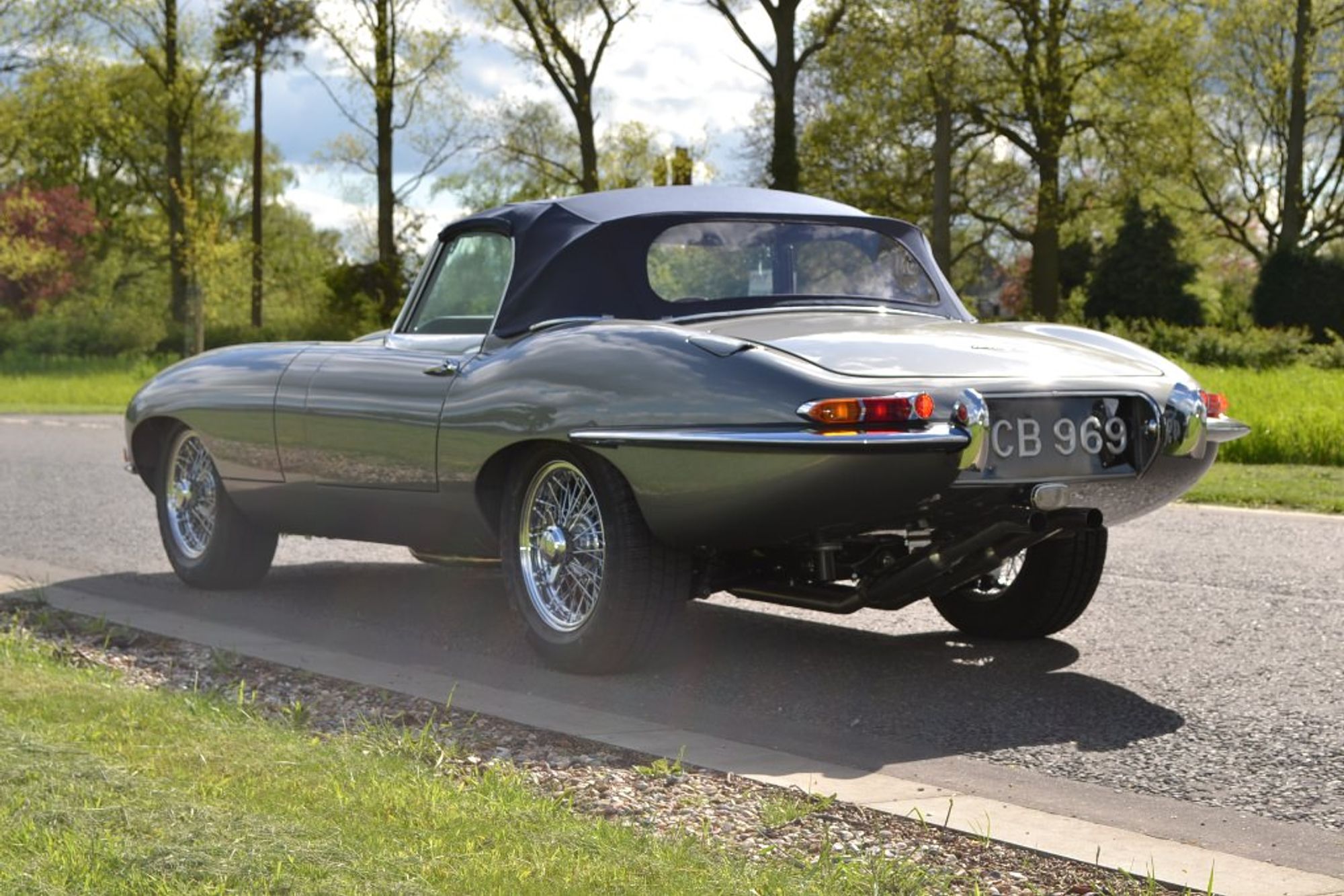 Jaguar E-type Roadster Restoration