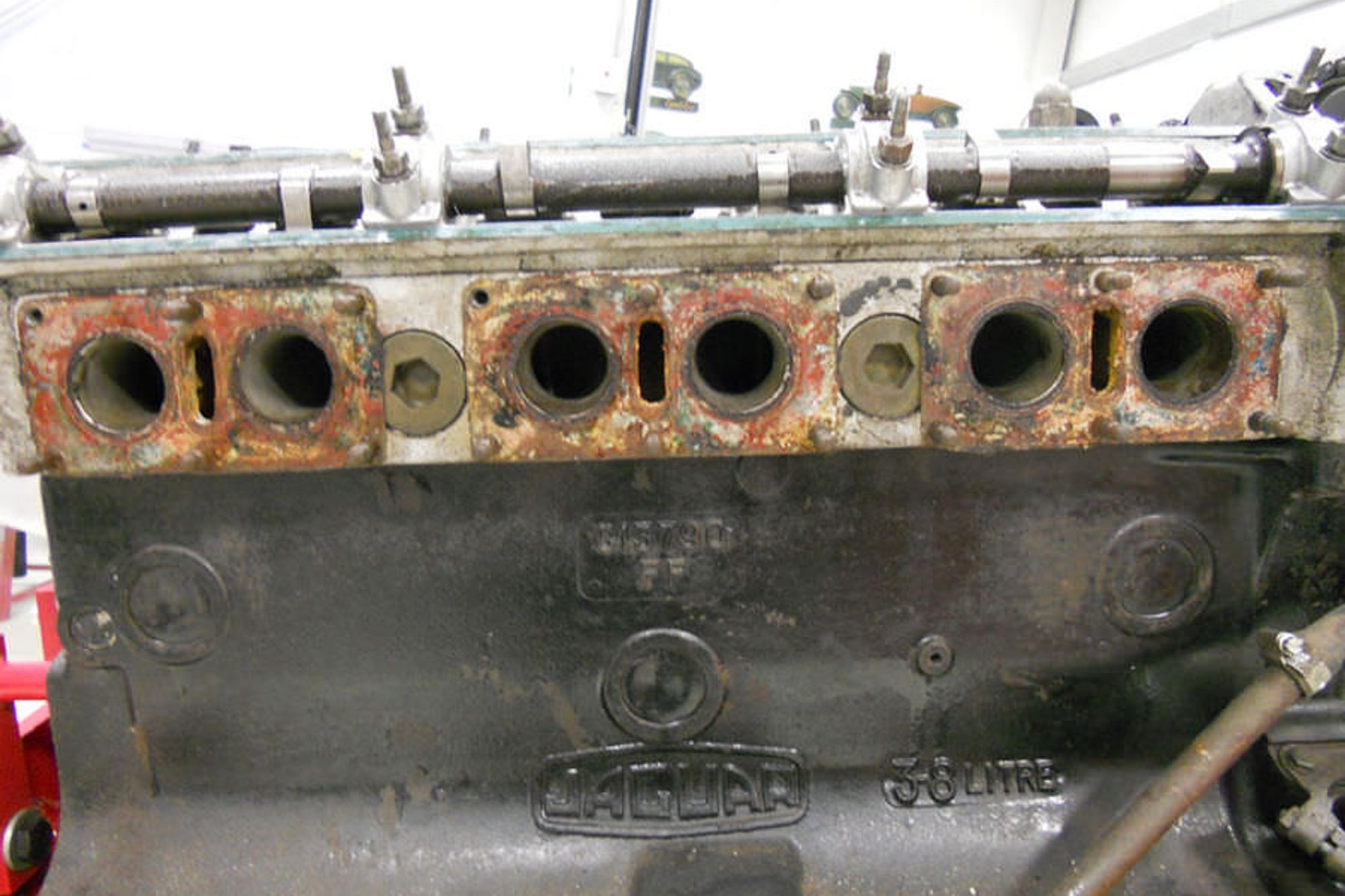 Jaguar E-type Roadster Restoration