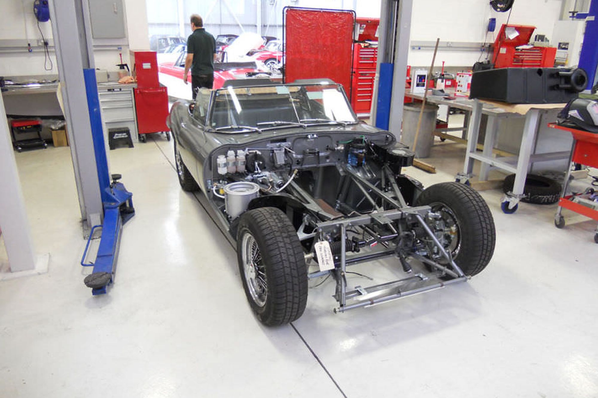 Jaguar E-type Roadster Restoration