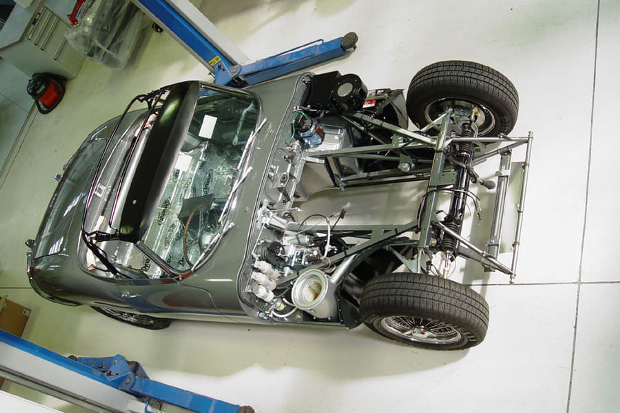 Jaguar E-type Roadster Restoration