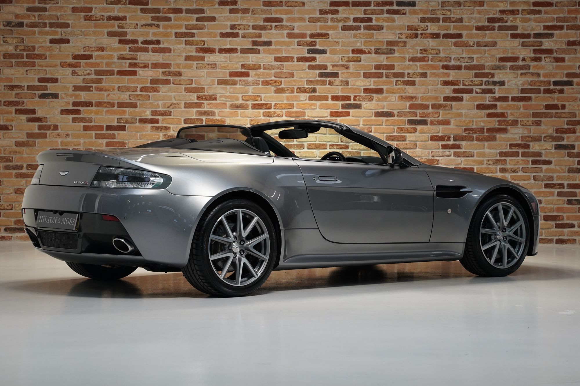 2012 Aston Martin V8 Vantage S Roadster