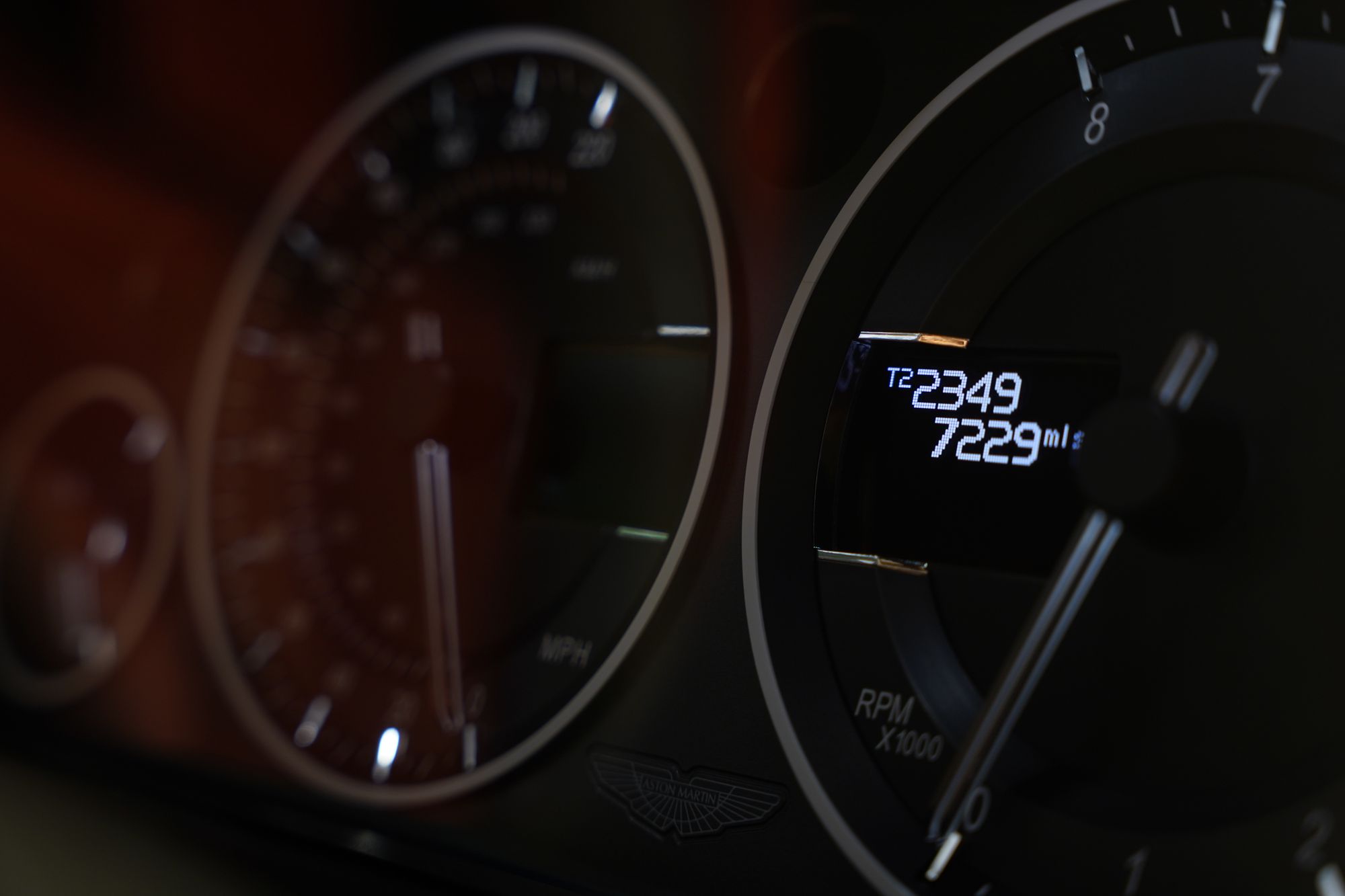 2013 Aston Martin V12 Vantage Roadster
