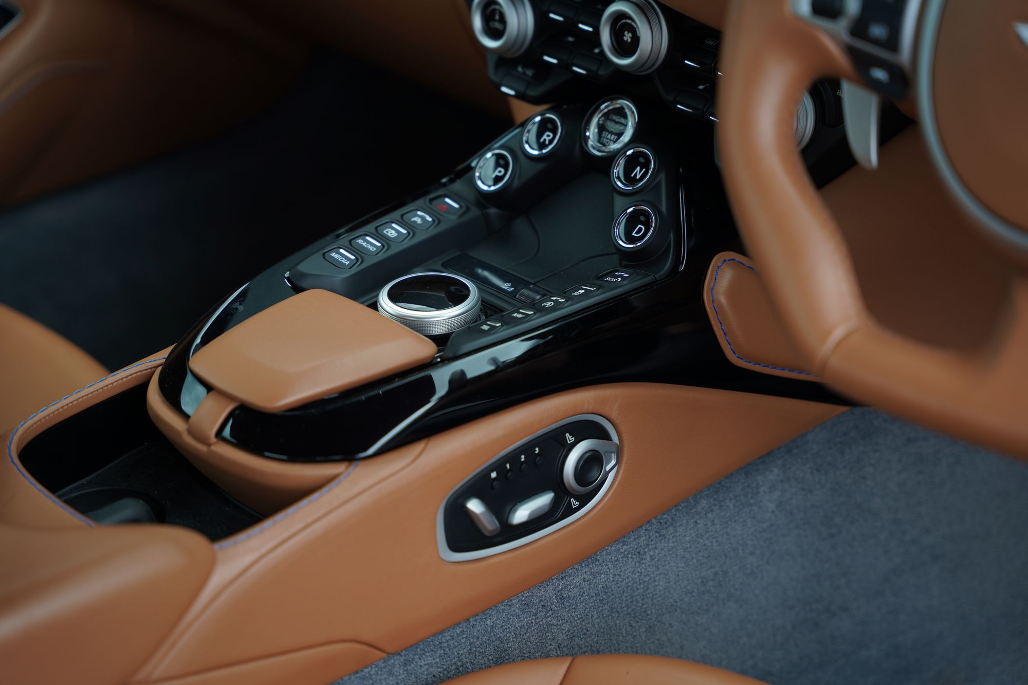2019 Aston Martin Vantage