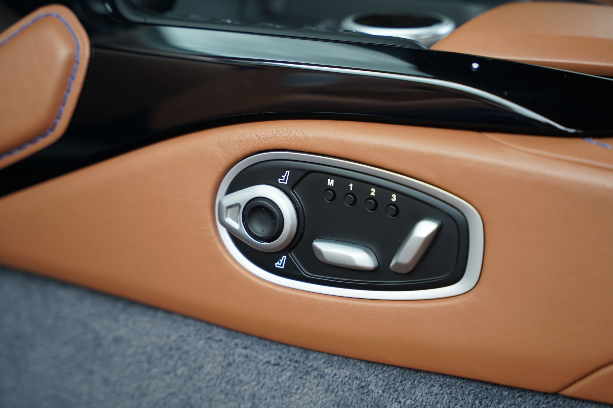 2019 Aston Martin Vantage