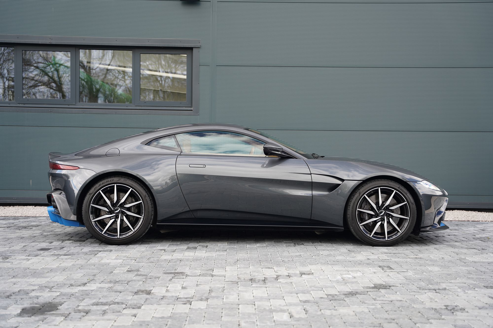 2019 Aston Martin Vantage