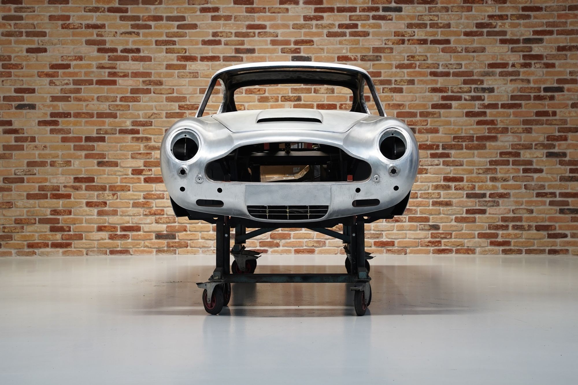 1967 Aston Martin DB6 Restoration