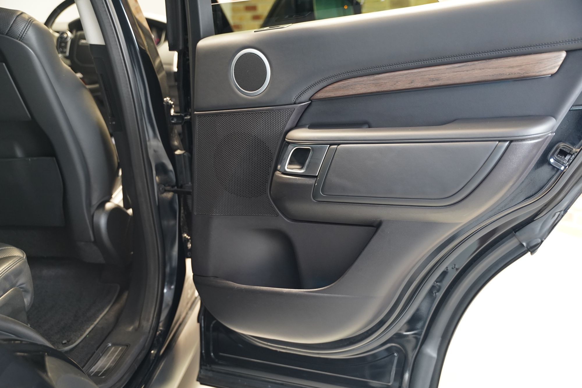 2018 Land Rover Discovery HSE Luxury