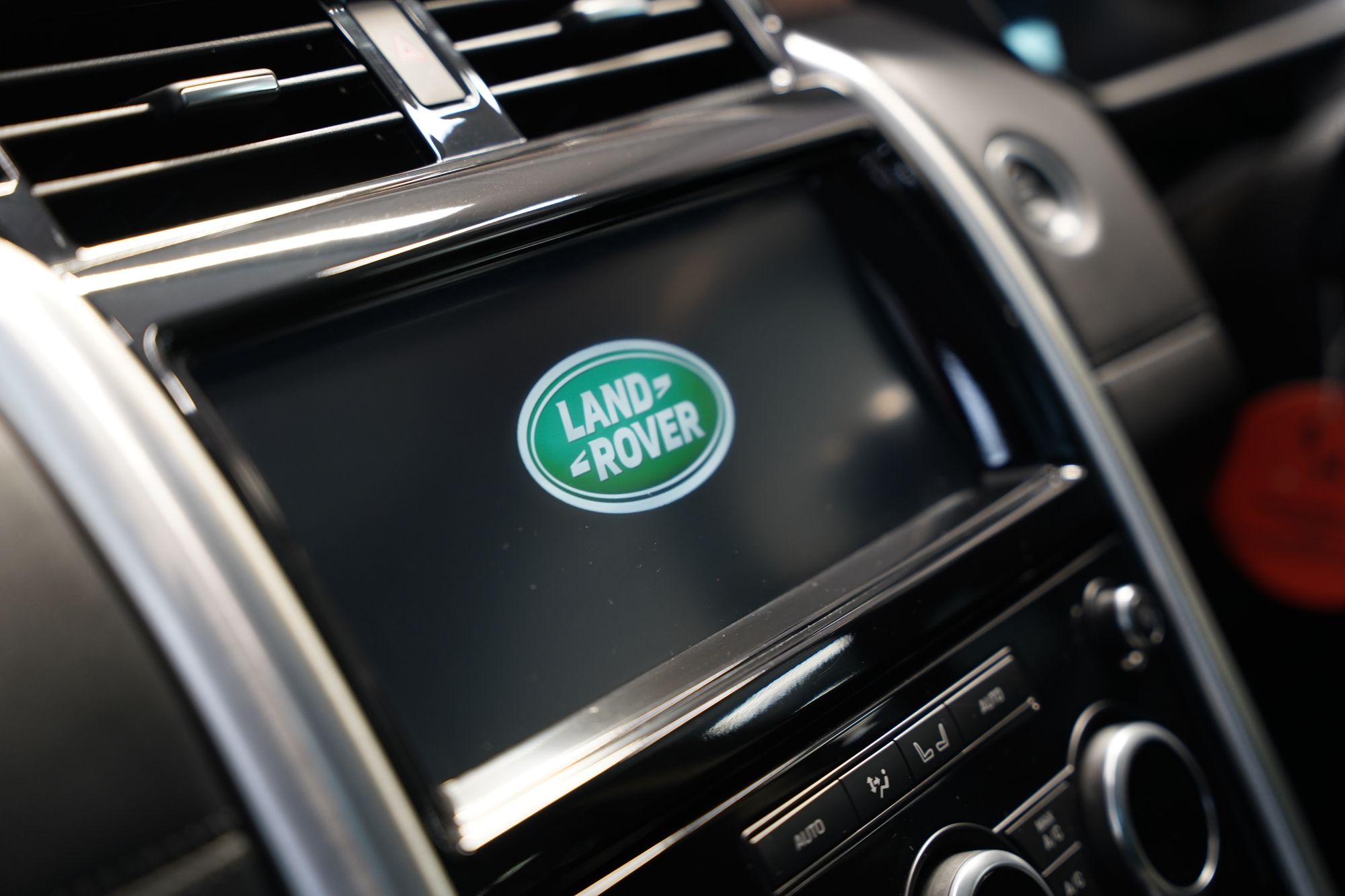 2018 Land Rover Discovery HSE Luxury