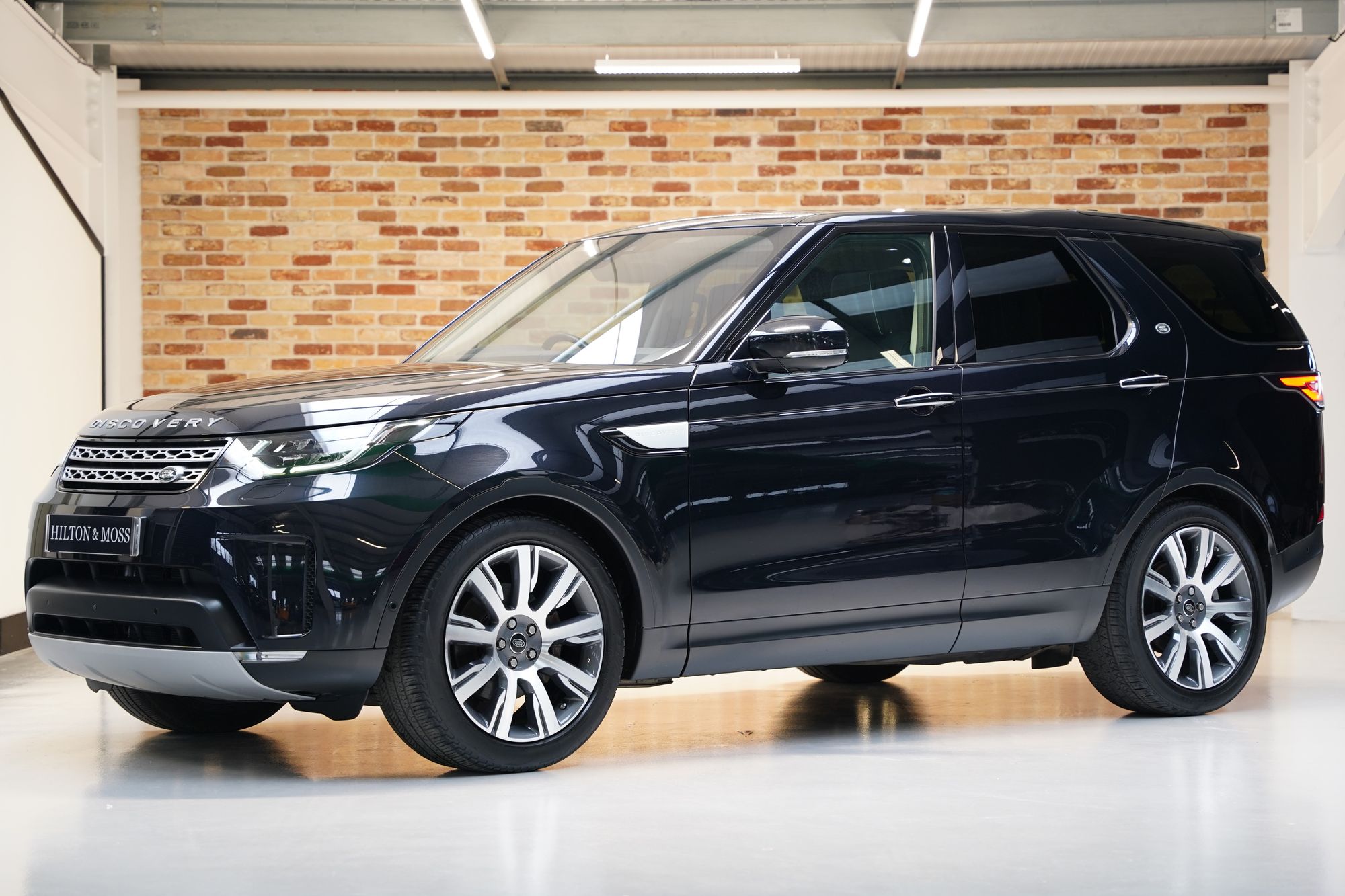 2018 Land Rover Discovery HSE Luxury