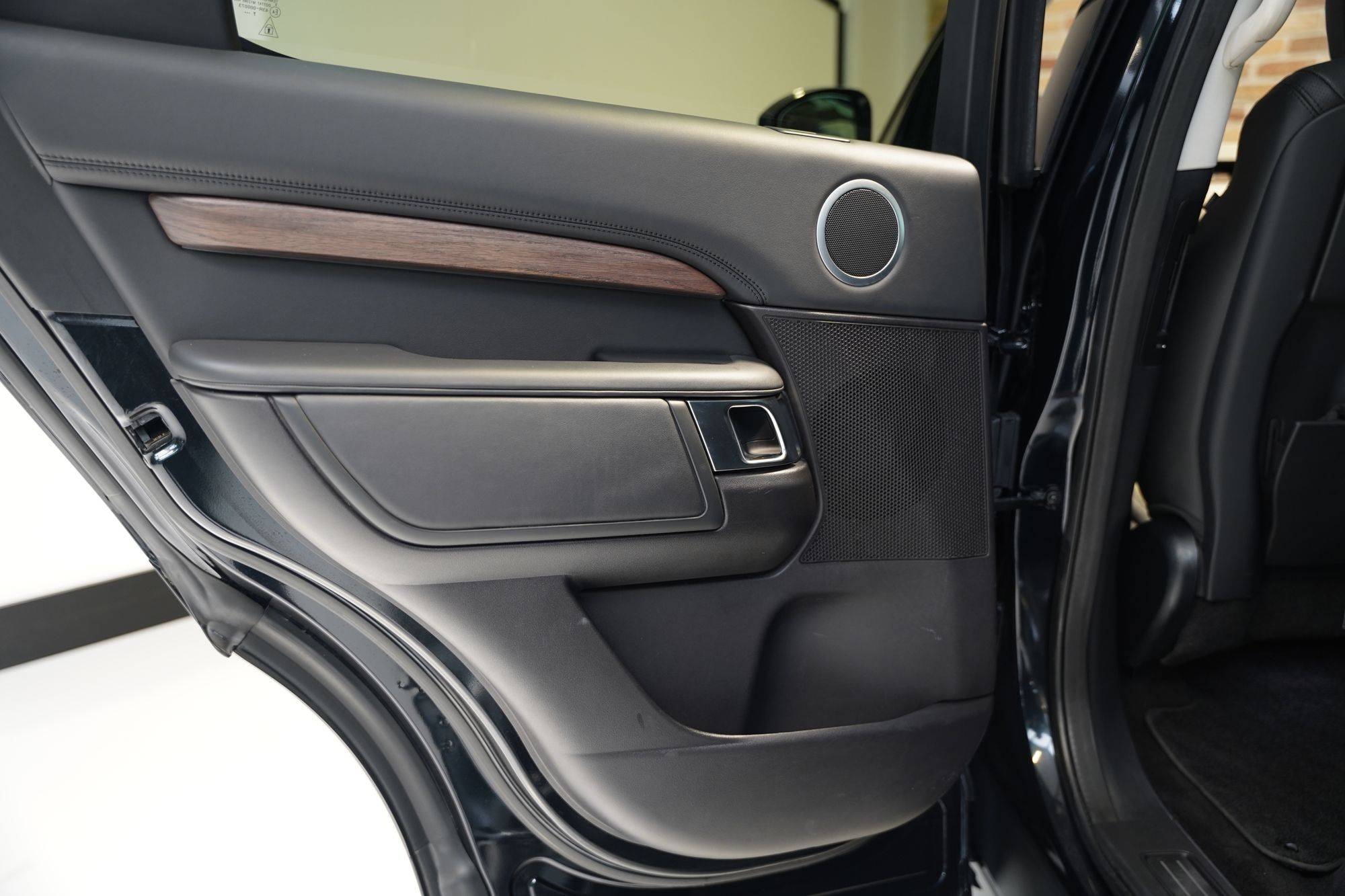 2018 Land Rover Discovery HSE Luxury