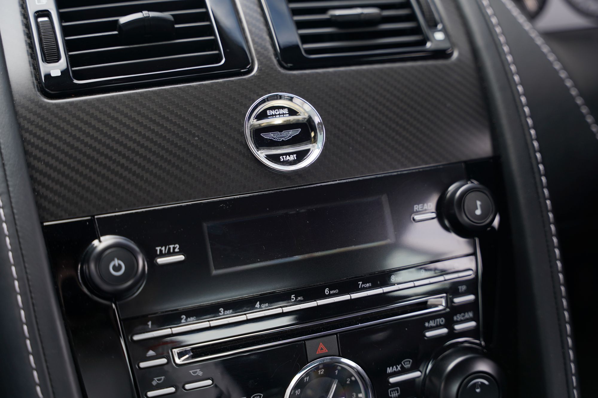 2015 Aston Martin V8 Vantage N430