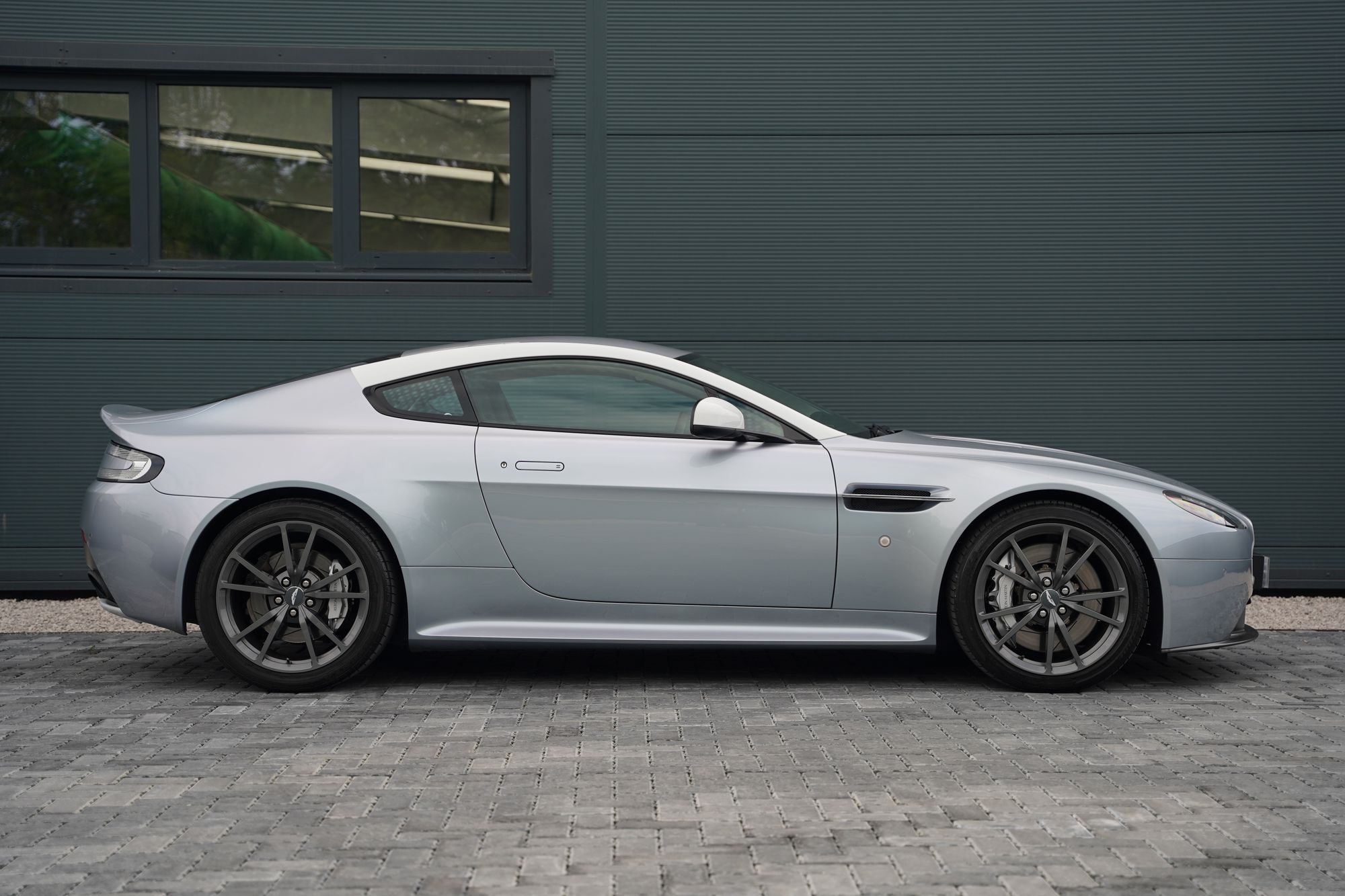 2015 Aston Martin V8 Vantage N430