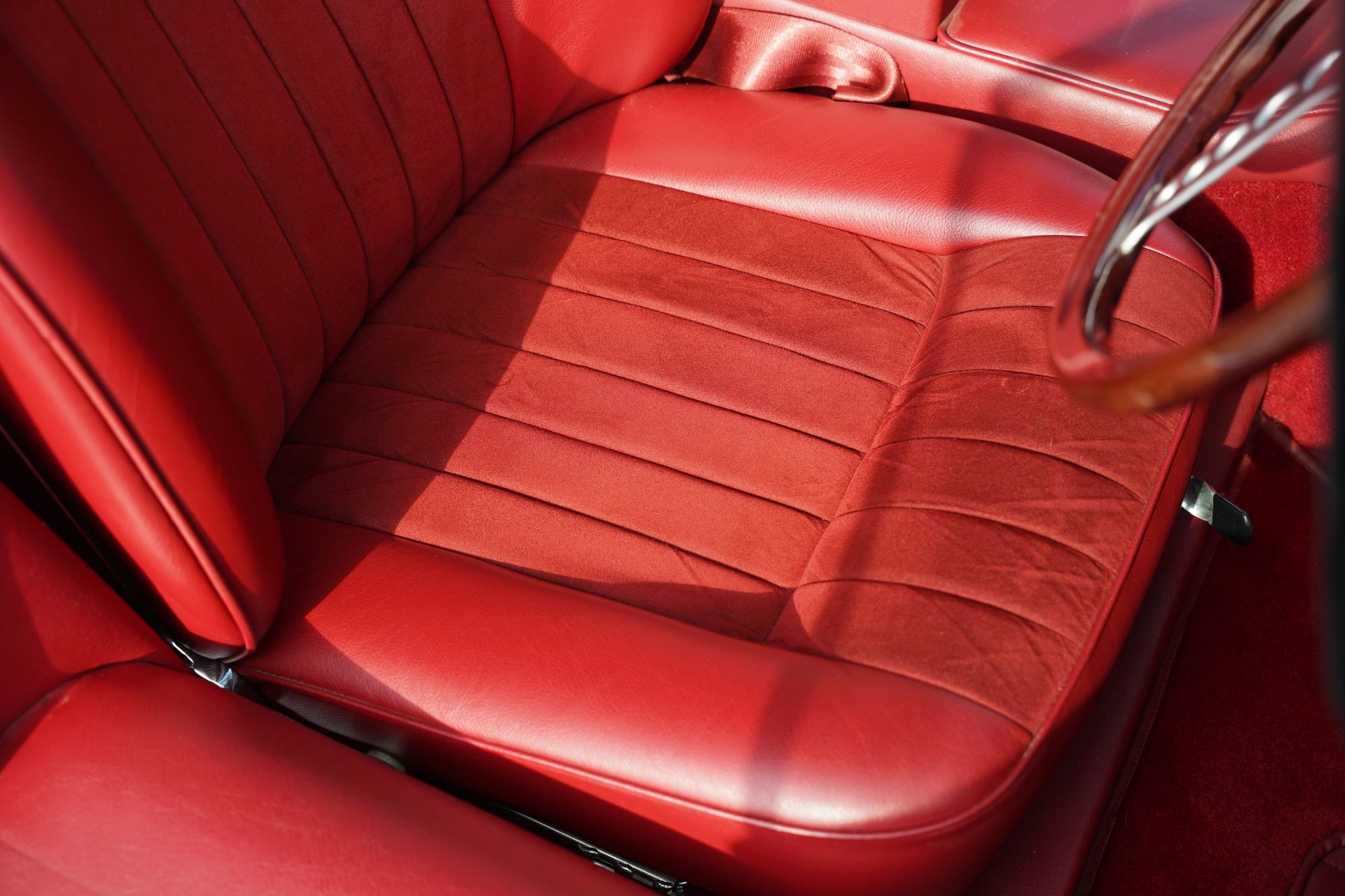 1966 Jaguar E-Type Series 1 4.7 Sport GT