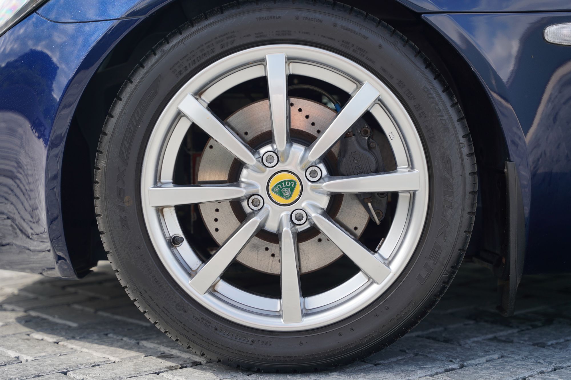 2004 Lotus Elise S2 111S