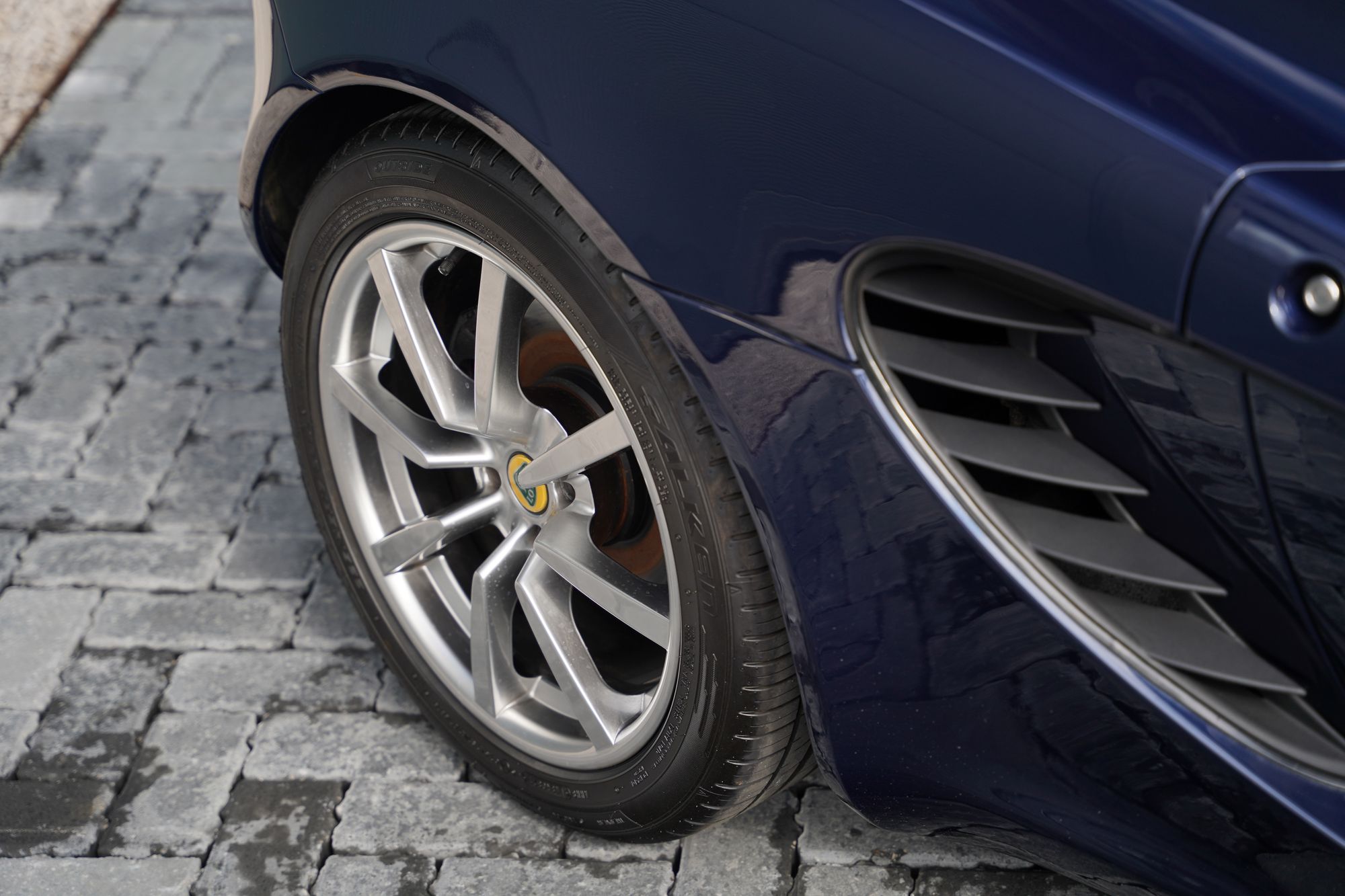 2004 Lotus Elise S2 111S
