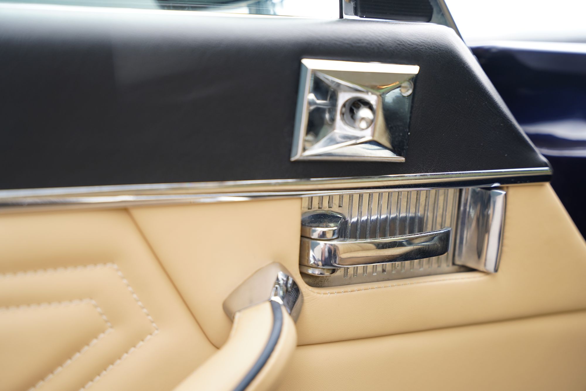 1975 Daimler Sovereign XJ6 Two-Door Coupe