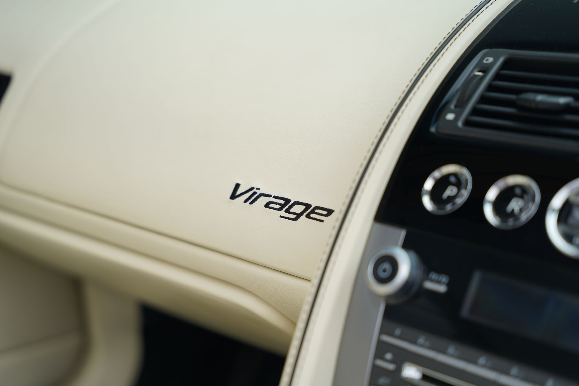 2011 Aston Martin Virage Volante