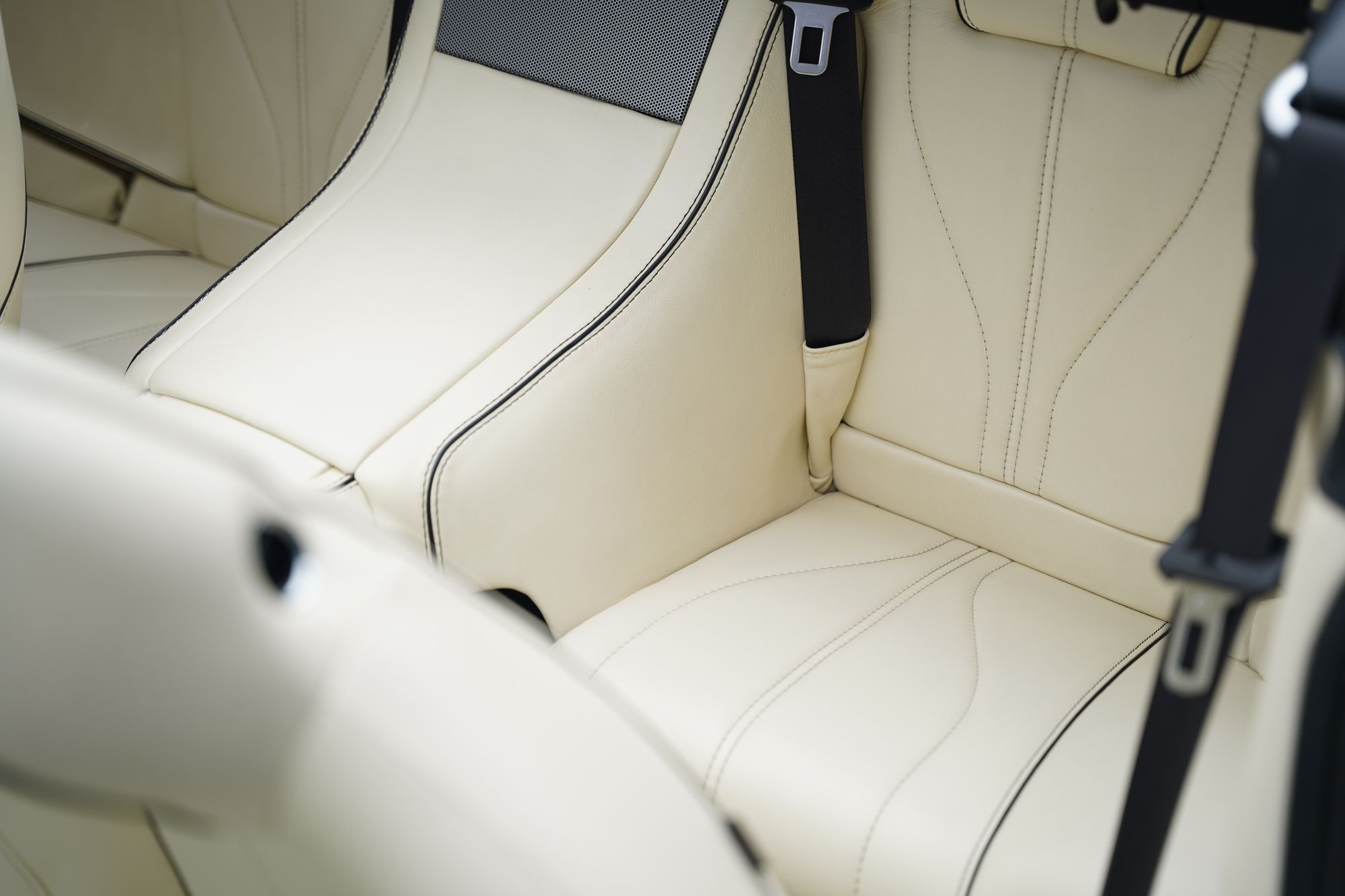 2011 Aston Martin Virage Volante
