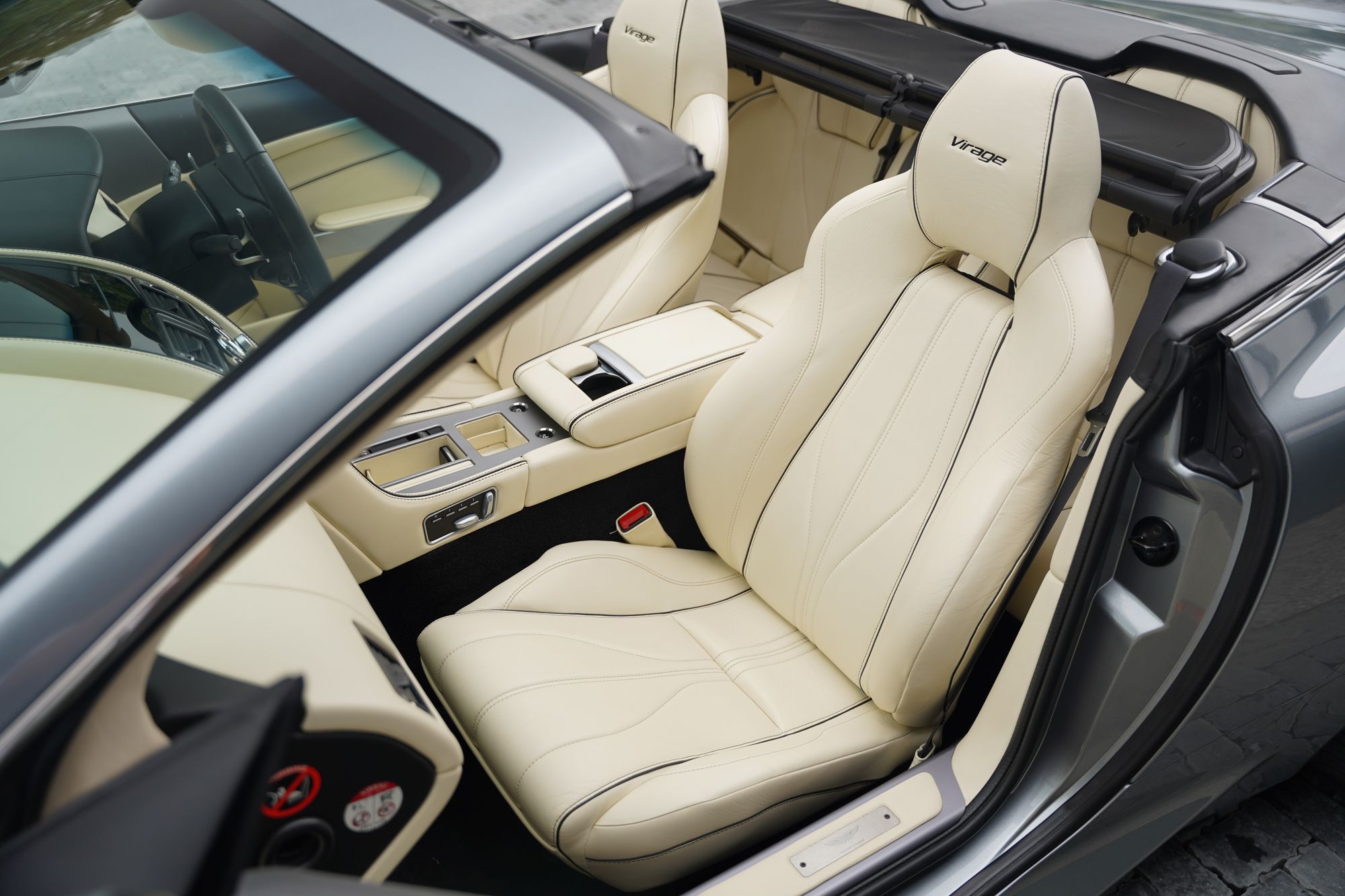 2011 Aston Martin Virage Volante