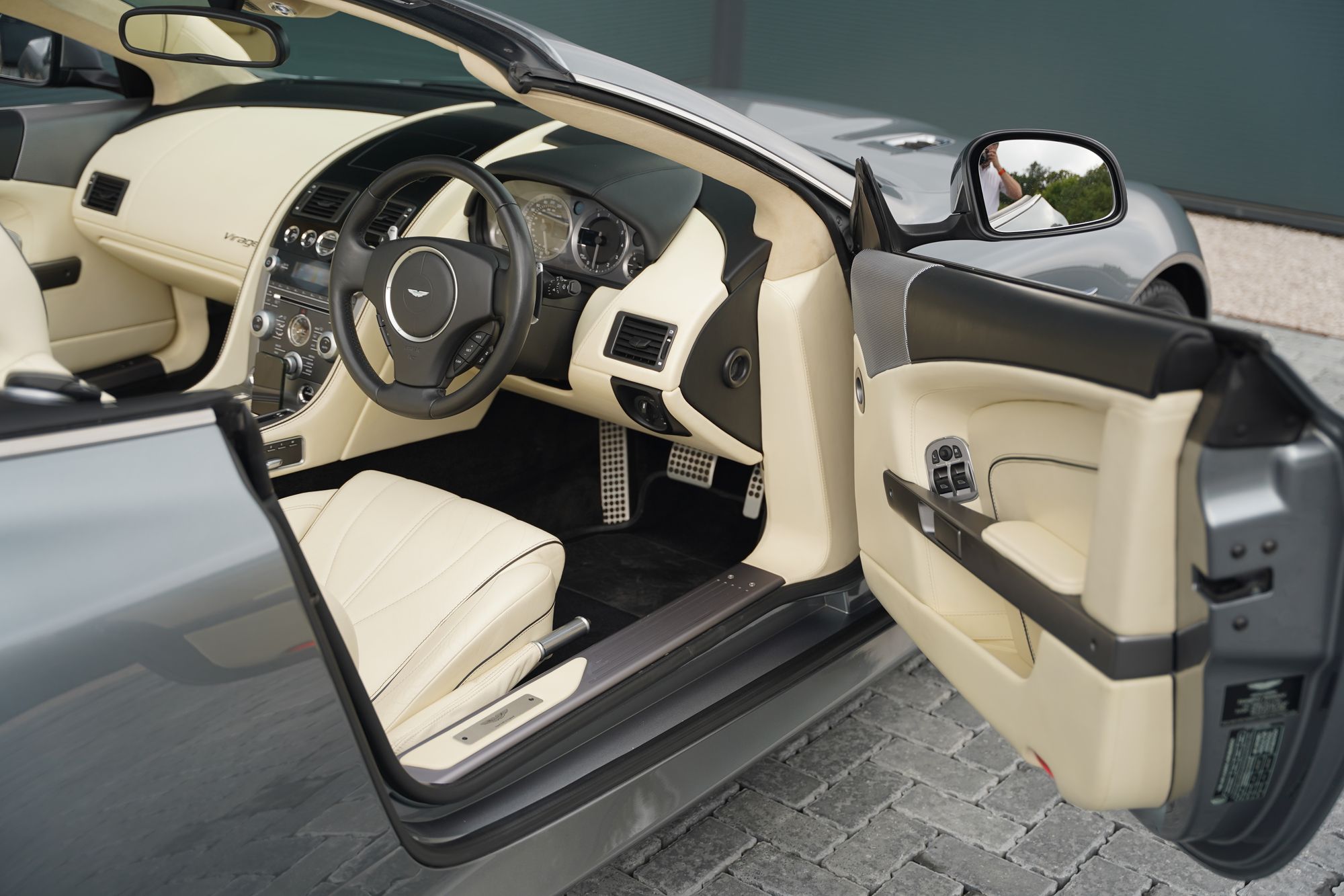 2011 Aston Martin Virage Volante