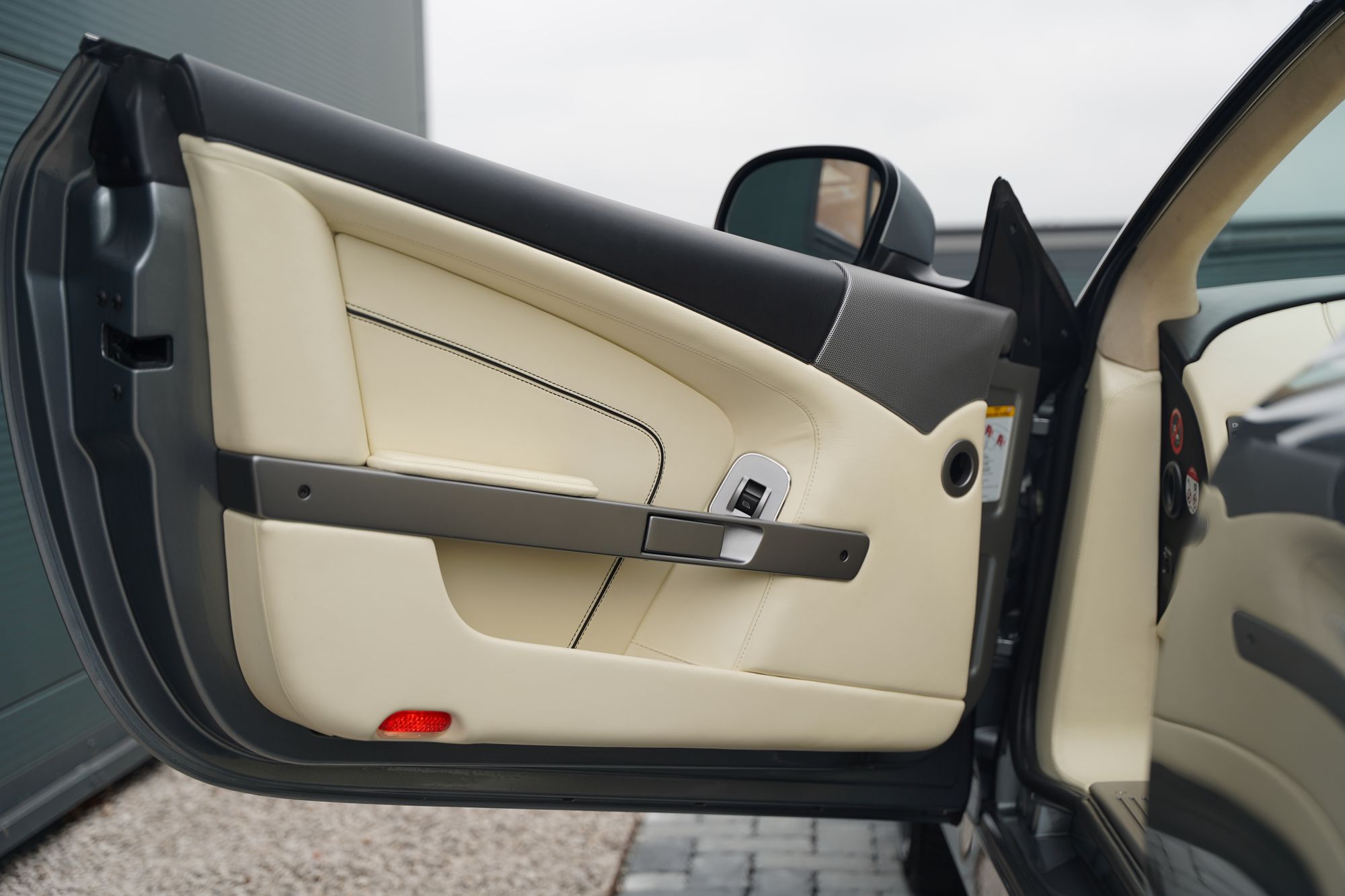 2011 Aston Martin Virage Volante