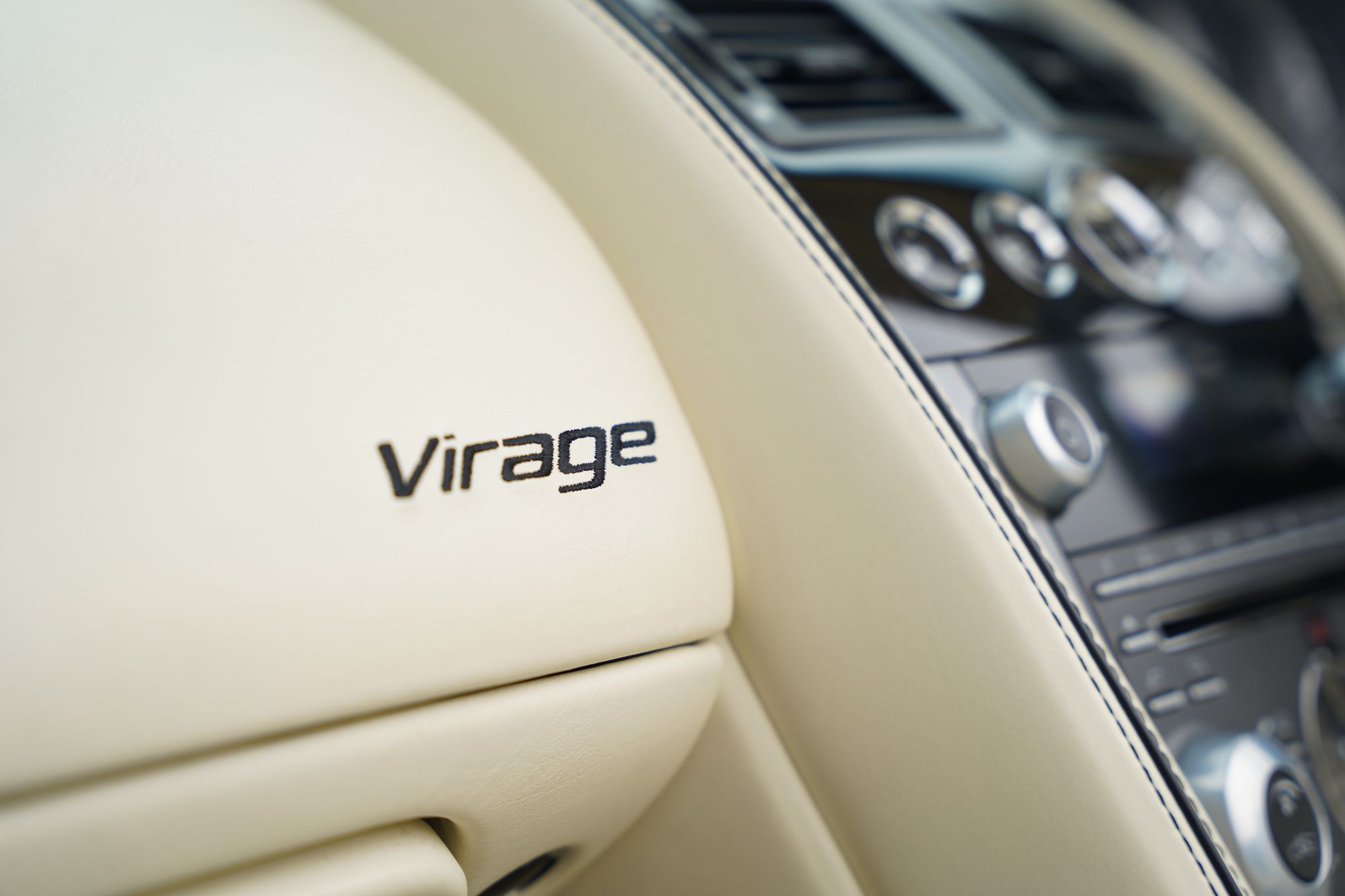 2011 Aston Martin Virage Volante