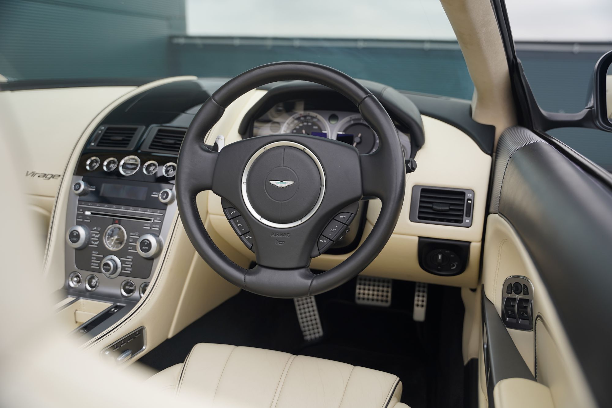 2011 Aston Martin Virage Volante