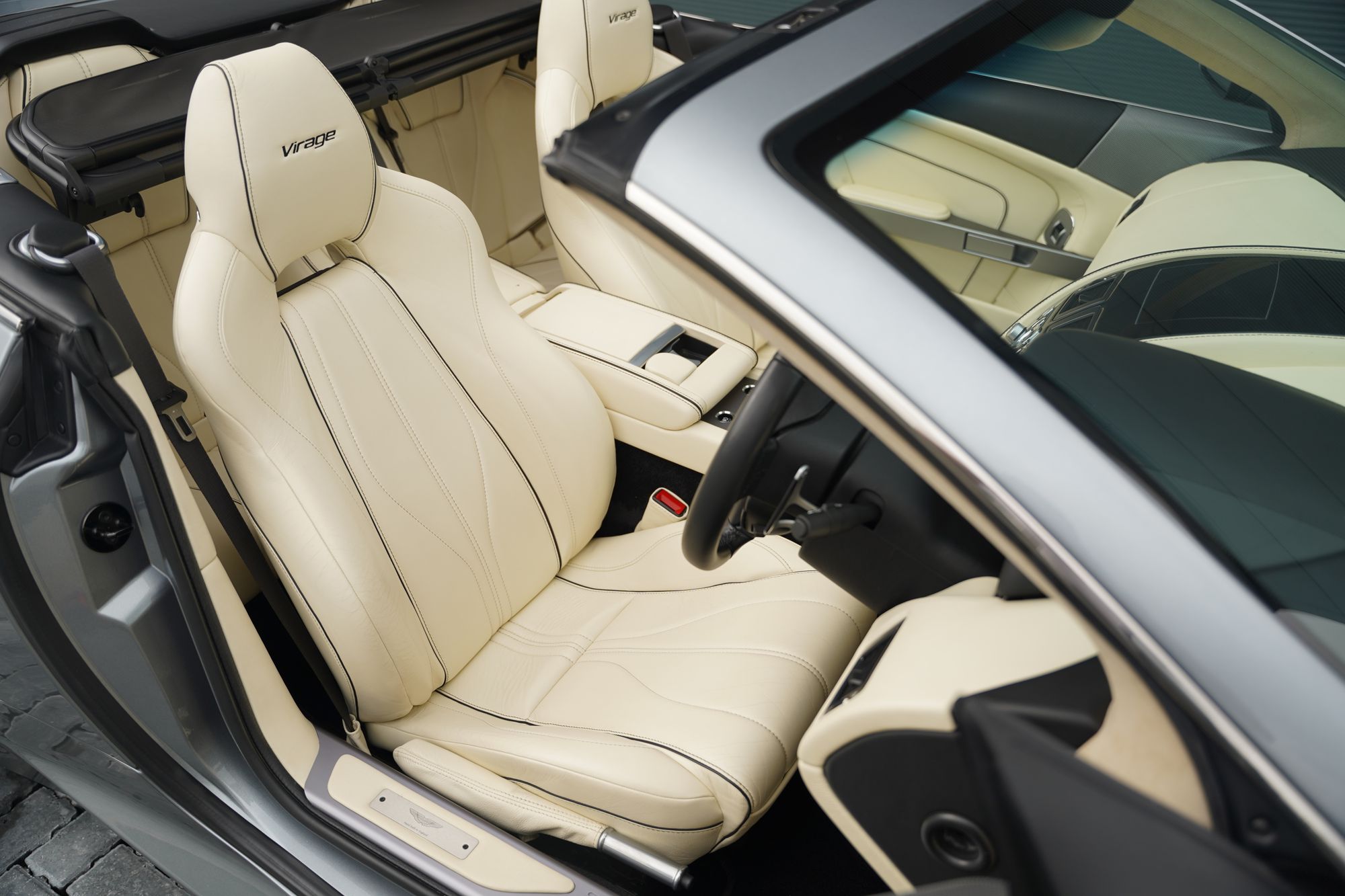 2011 Aston Martin Virage Volante