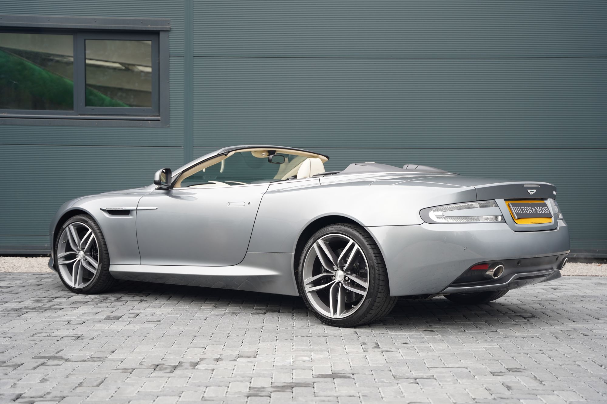 2011 Aston Martin Virage Volante