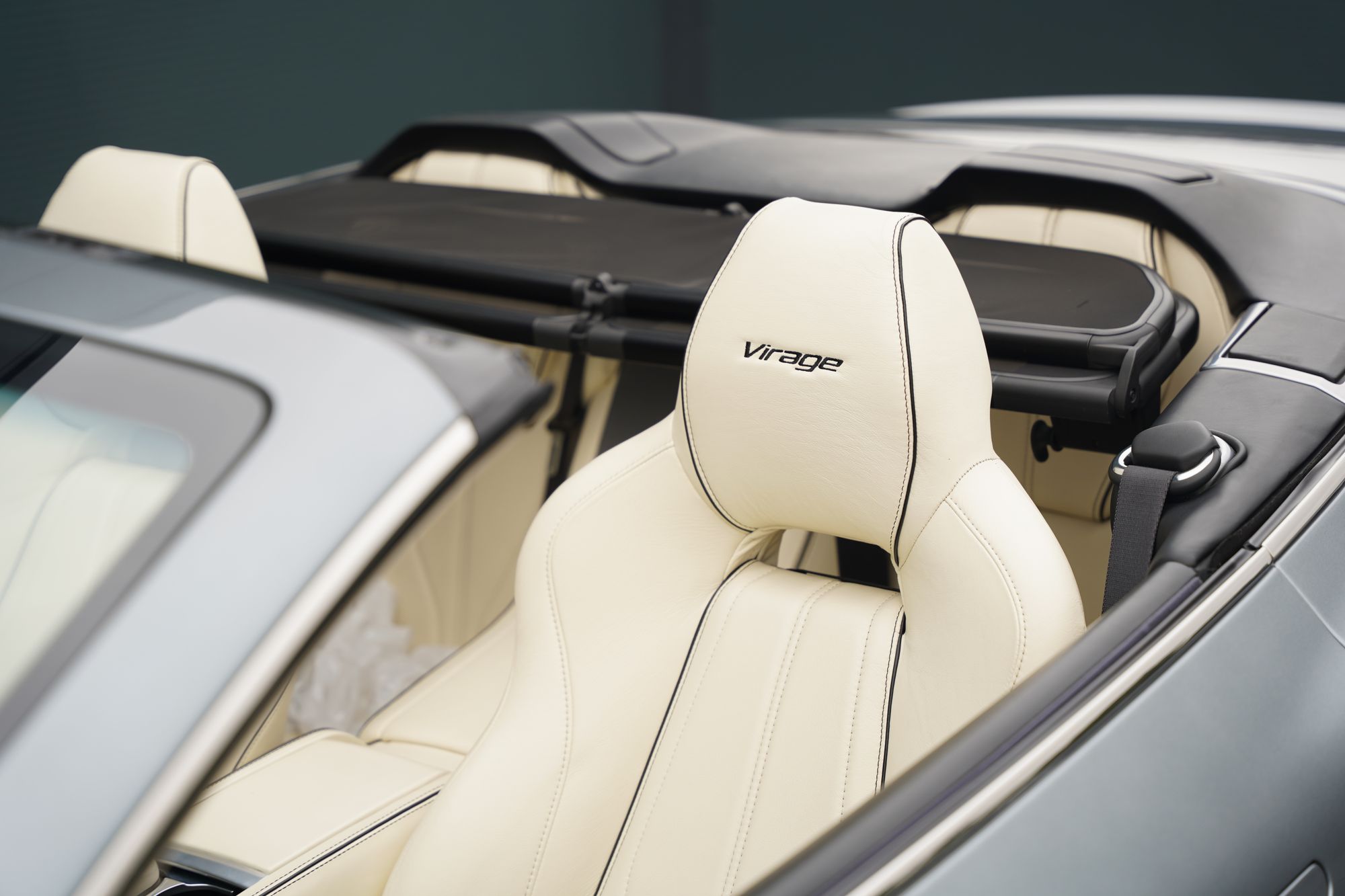 2011 Aston Martin Virage Volante