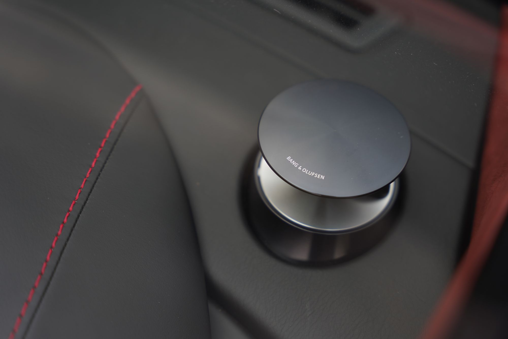 2012 Aston Martin V12 Vantage Roadster (Manual)