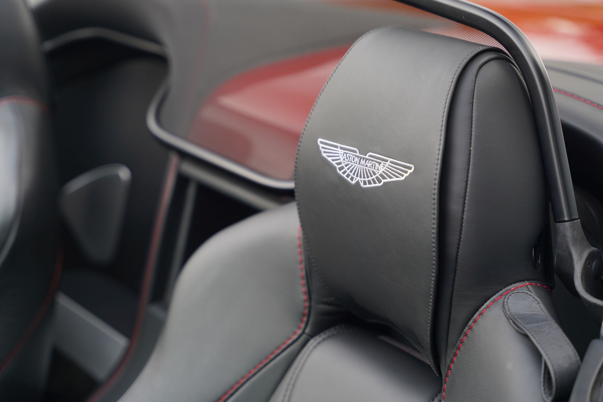2012 Aston Martin V12 Vantage Roadster (Manual)