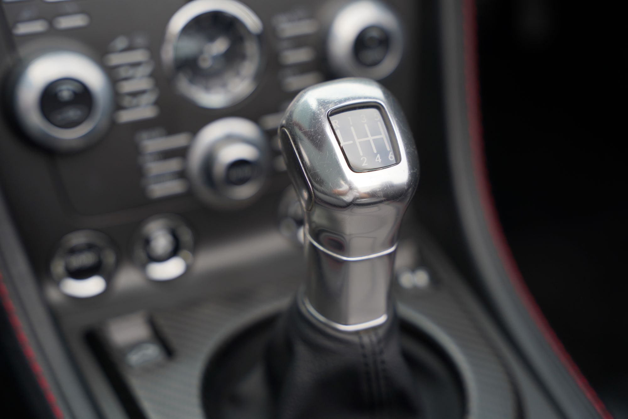 2012 Aston Martin V12 Vantage Roadster (Manual)